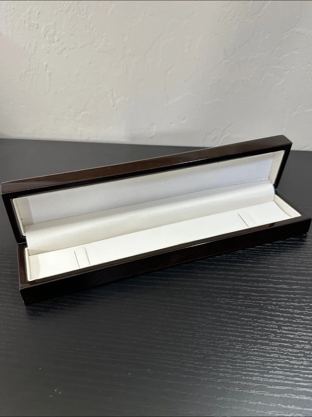 Premium High-Gloss Lacquer Bracelet/Watch  Presentation Case – Brand New